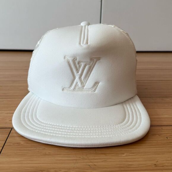 LOUIS VUITTON White Mesh Hat Large Size AUTHENTIC - Picture 5 of 16